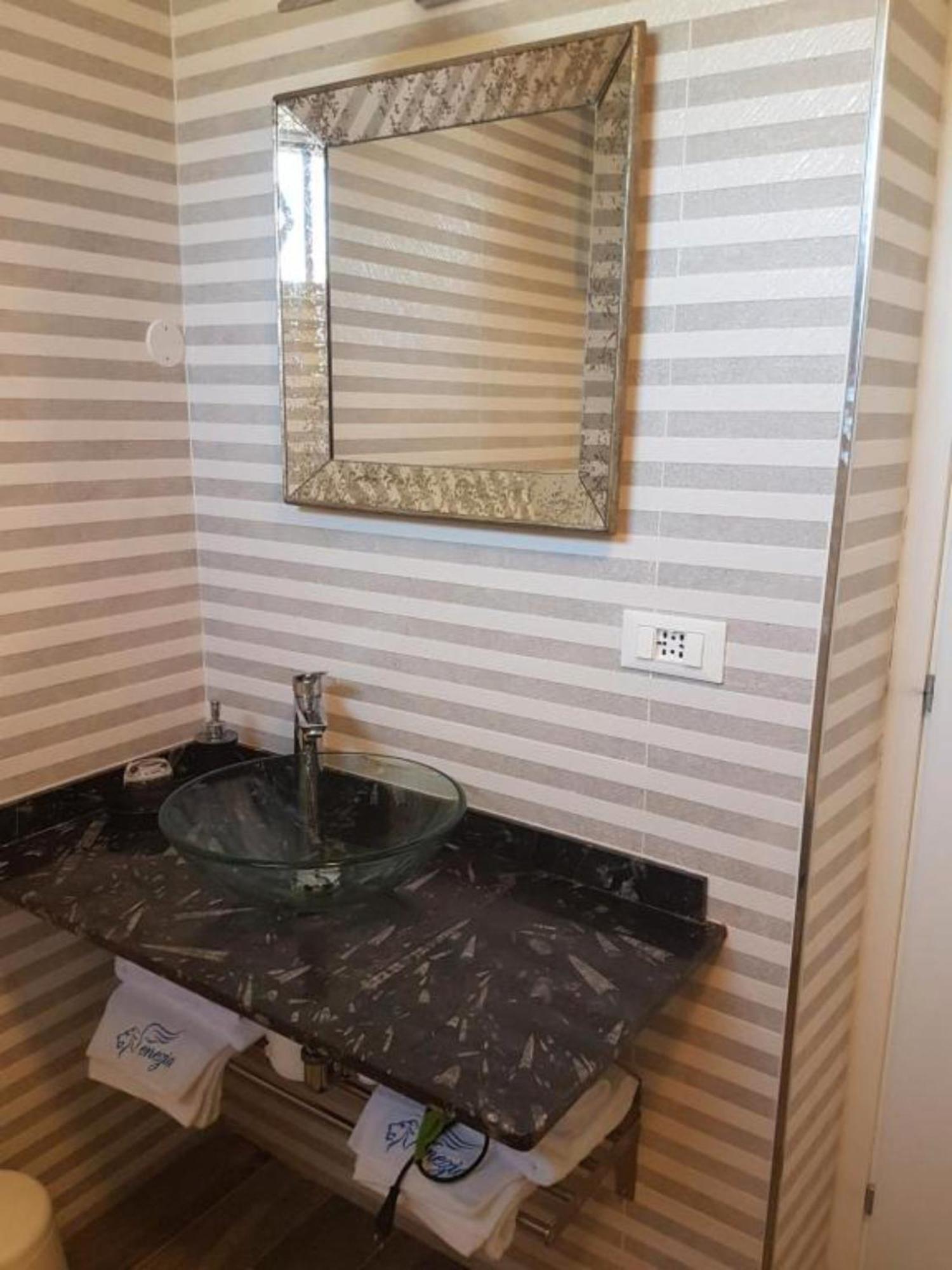 Bed And Breakfast Bagno Venezia Marina Di Carrara Exteriör bild